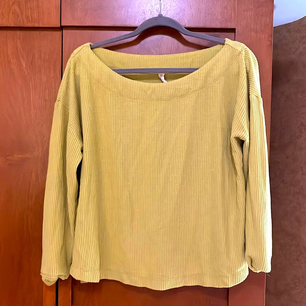 Anthropologie daily practice T-shirt.  Size M